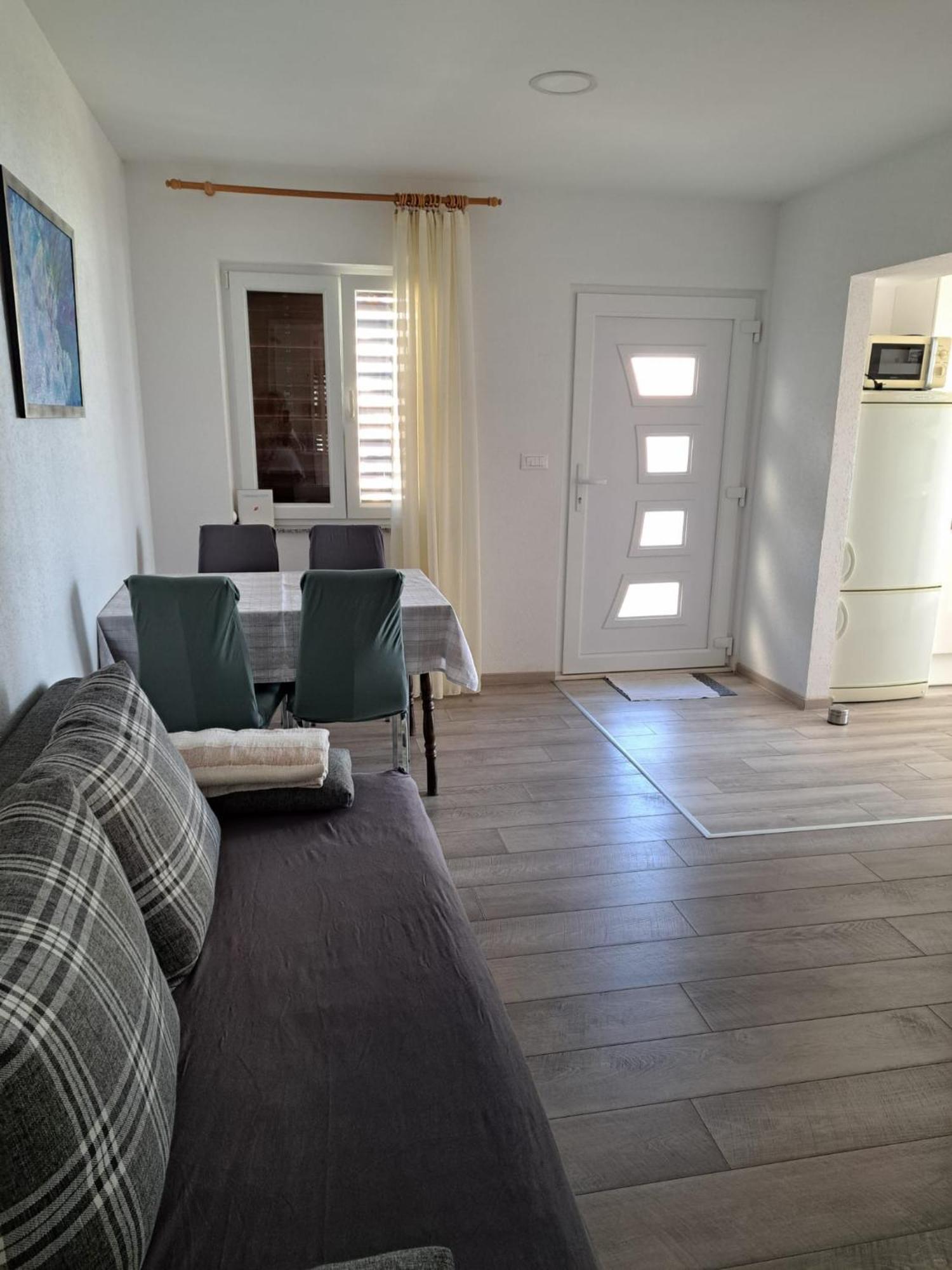 Apartman Adriatic Pavlinovic - Μακάρσκα Εξωτερικό φωτογραφία